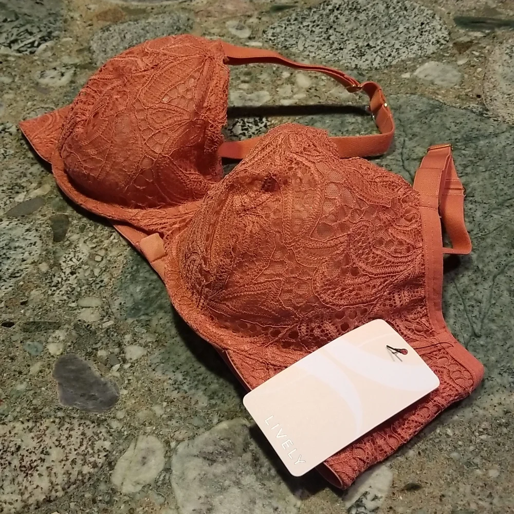 LIVELY Unlined Lace Bra - Picture 5 of 15